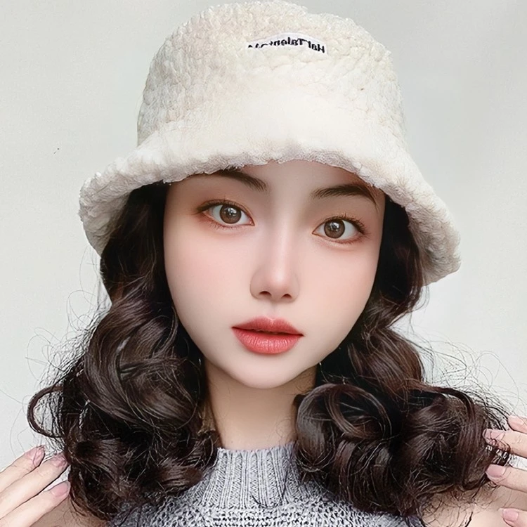 帽子假发一体女秋冬网红羊羔毛白色渔夫帽短卷发内扣女短发全头套