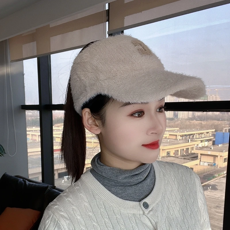 花芽C标米色毛茸茸时尚减龄直马尾假发帽子一体造型棒球帽