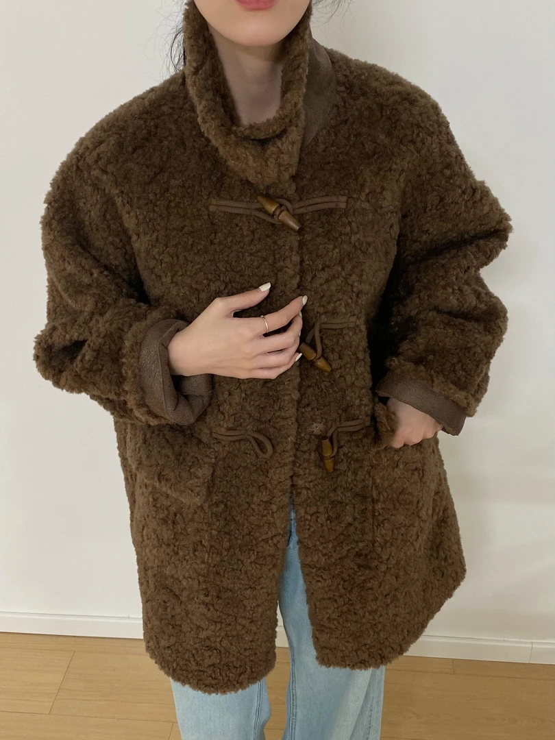 朵儿定制 法式气质木质扣翻领毛毛外套IE67