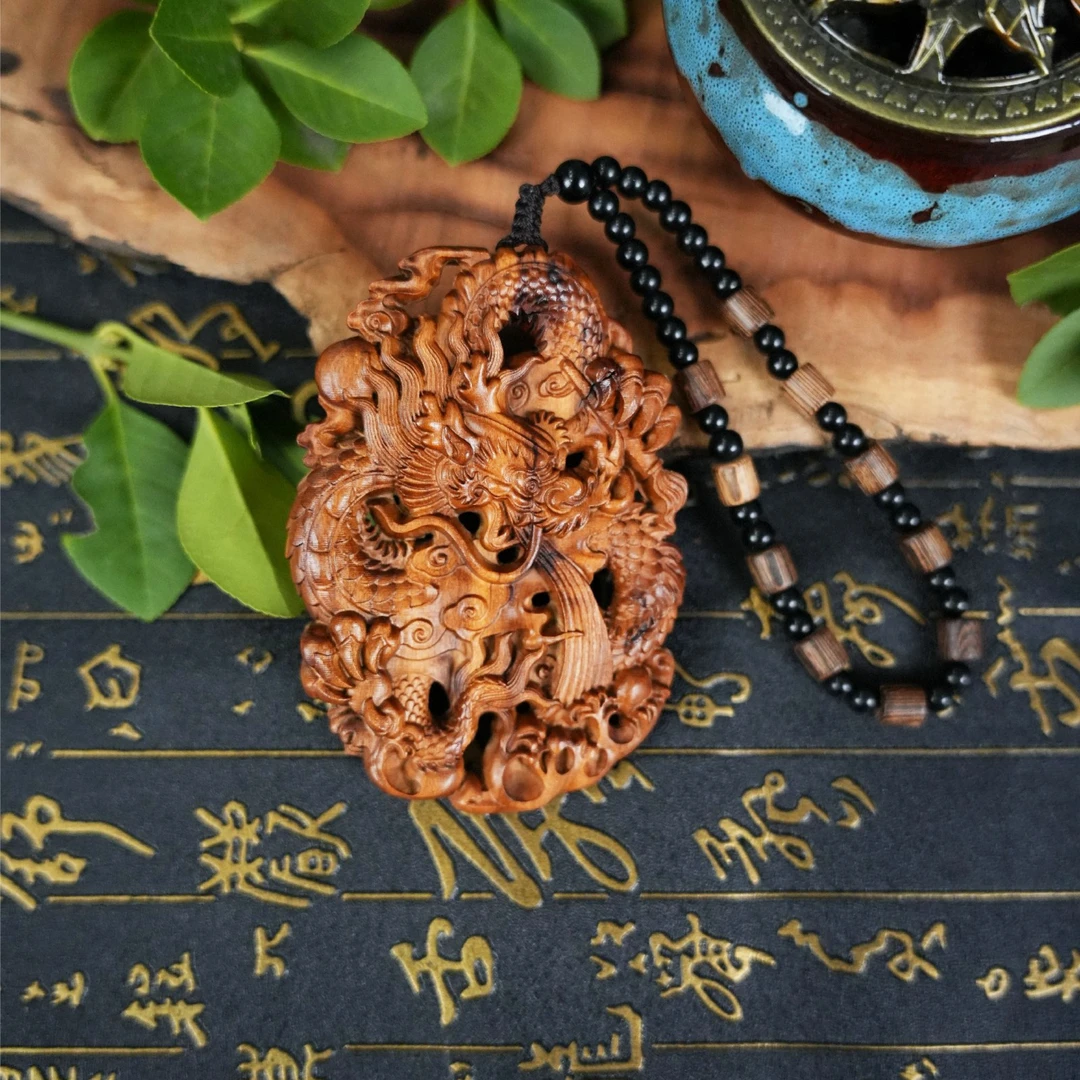 天然把玩雷击枣木大龙牌手把件