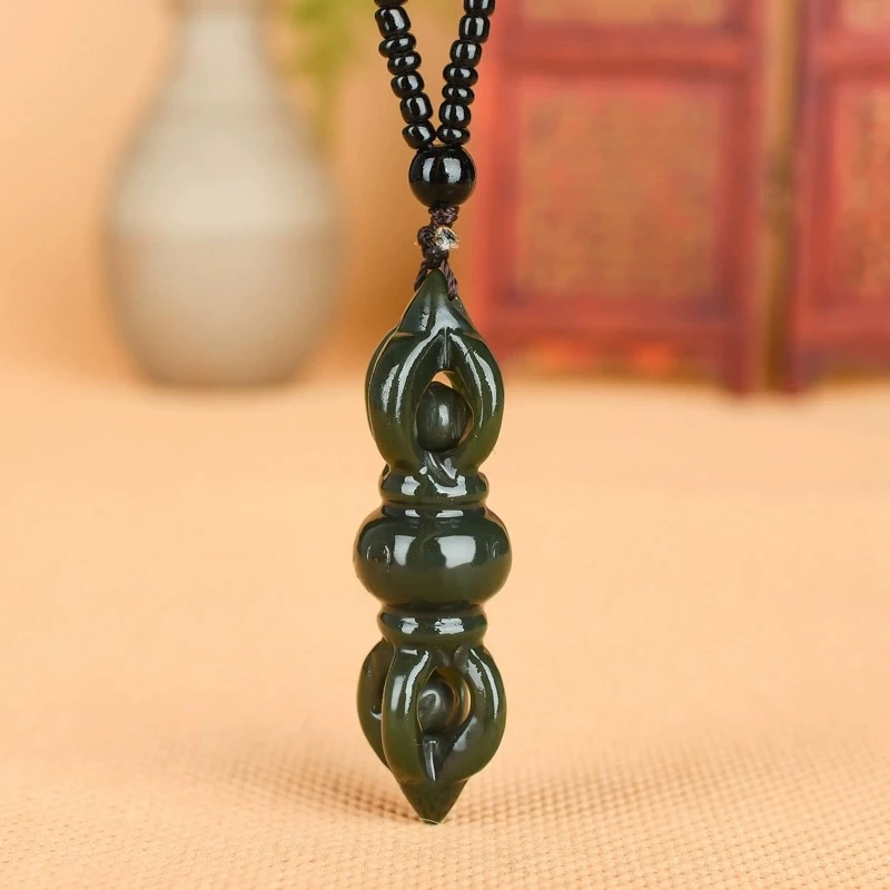 天然和田玉青玉吊坠男士玉石吊坠女款手工气质时尚雕刻情侣项坠