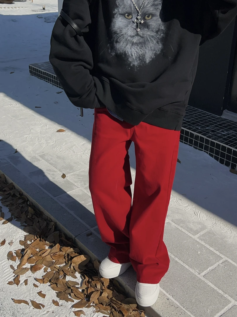 HELLOTANGO《出片指南》小众极简时尚宽松显瘦红色直筒牛仔裤F163#