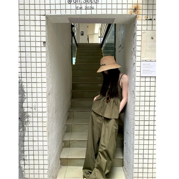 HELLOTANGO《西野旅人》小众时尚吊带上衣休闲裤套装24084/24085#