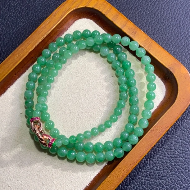 天然A货缅甸翡翠绿珠串