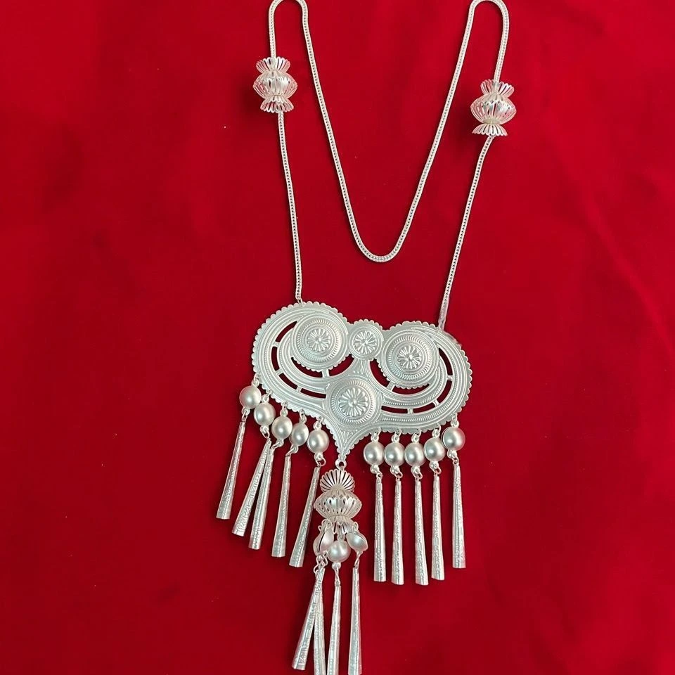 彝族手工项链挂饰哑光银特色胸牌网红儿童成人通用