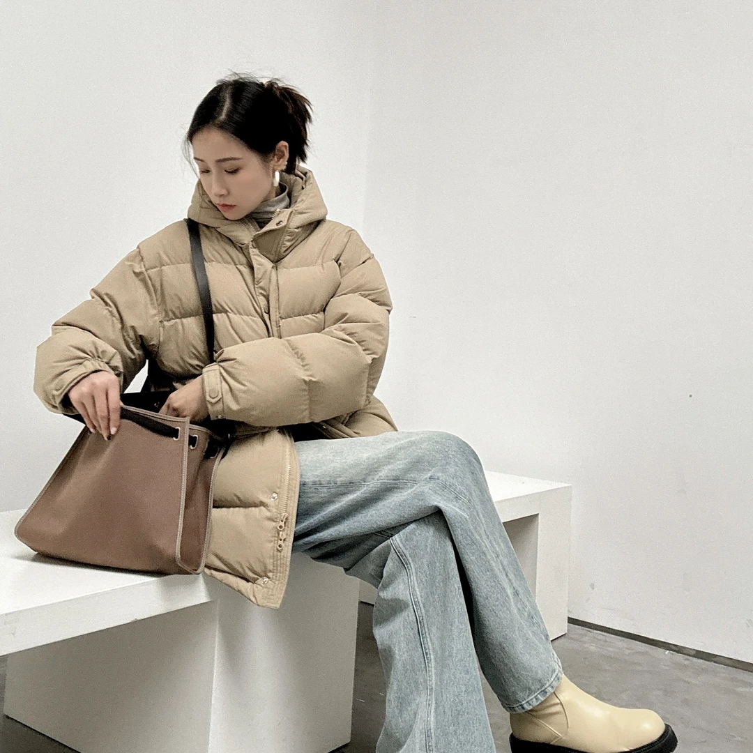 【丽姐女装】过年衣“饱饱”鹅绒连帽服 冬季蓬松保暖三防羽绒服W0863