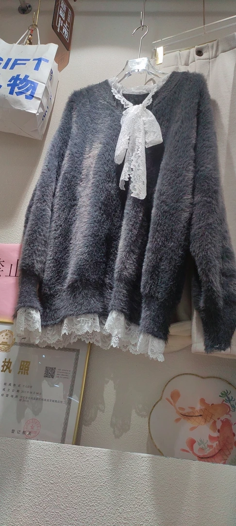 蕾丝拼接宽松针织衫慵懒风毛衣女秋冬加厚时尚百搭上衣