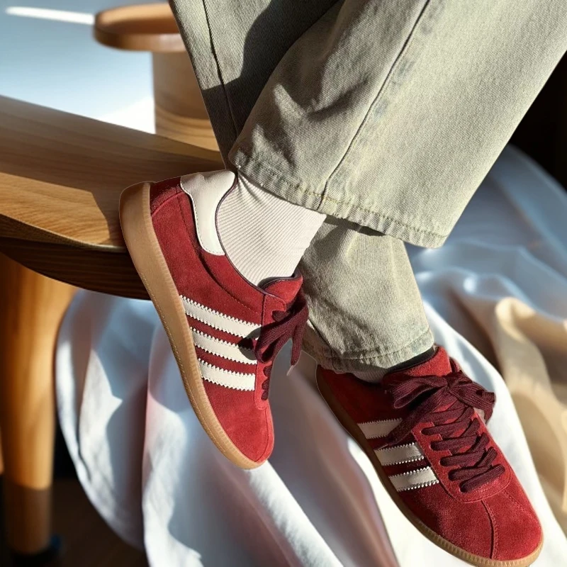 特价了25年春季款休闲鞋情侣德训鞋系带平底休闲时尚女鞋MU002-55