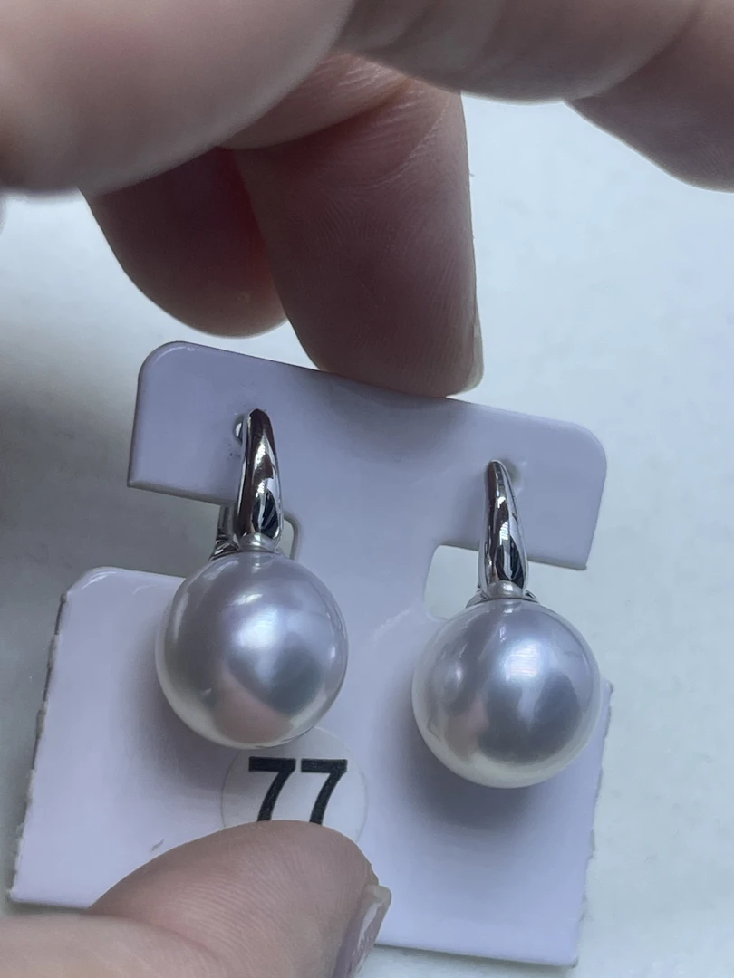 12-13mm正圆澳白耳扣18k