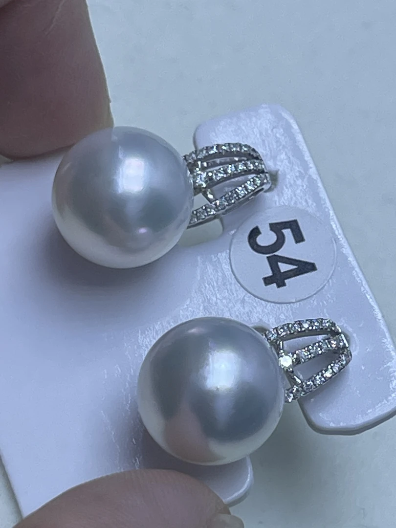 13mm澳白耳环18k钻石