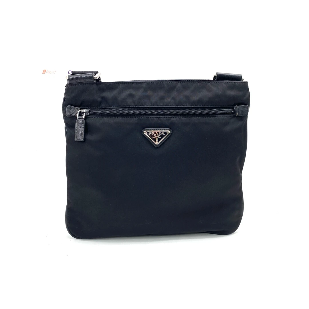95新 Prada/普拉达 黑色尼龙斜挎包 尺寸30/26