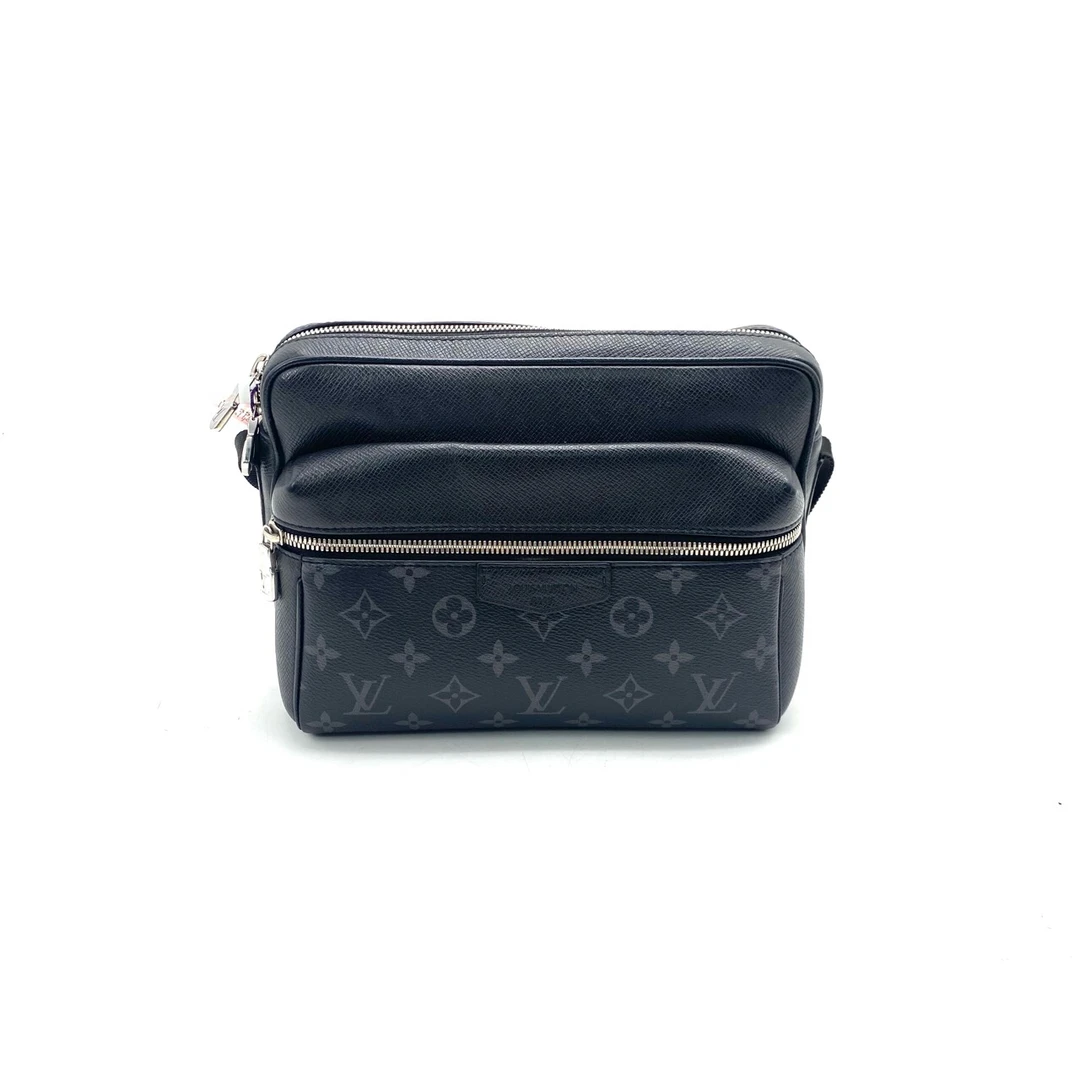 95新 LouisVuitton/路易威登 98新 黑花outdoor邮差包 尺寸26/20