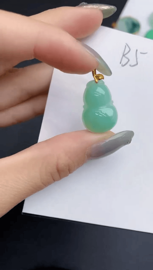 【闪购商品】翡翠颈饰18K金镶嵌0000000000