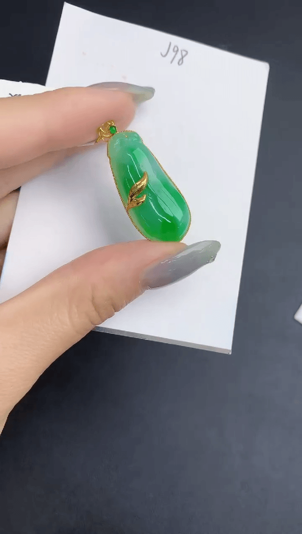 【闪购商品】翡翠颈饰18K金镶嵌000000000