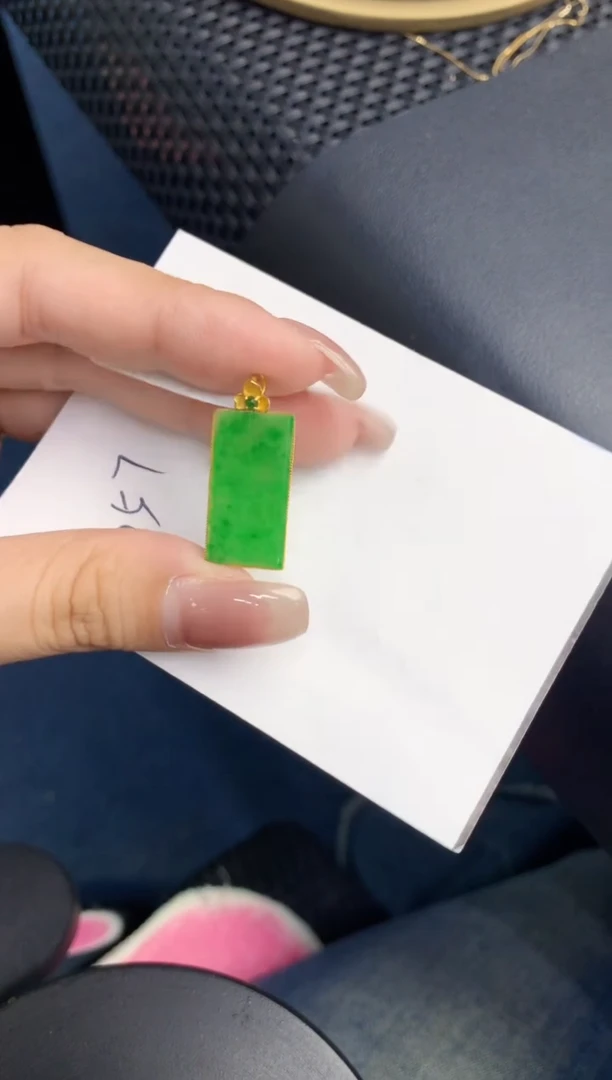 【闪购商品】翡翠颈饰18K金镶嵌000000000