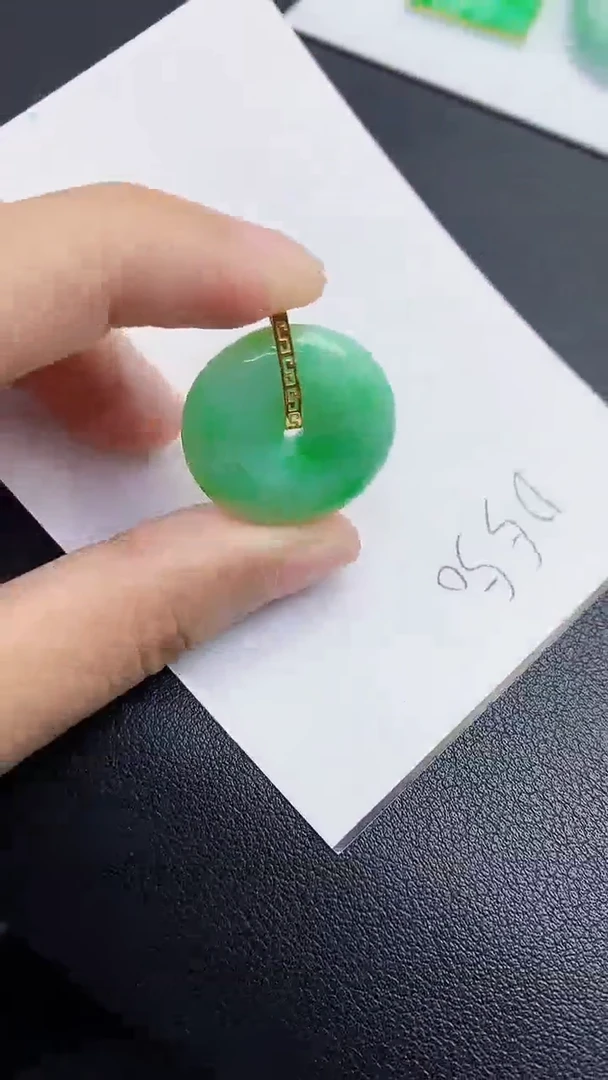 【闪购商品】翡翠颈饰18K金镶嵌000000000000