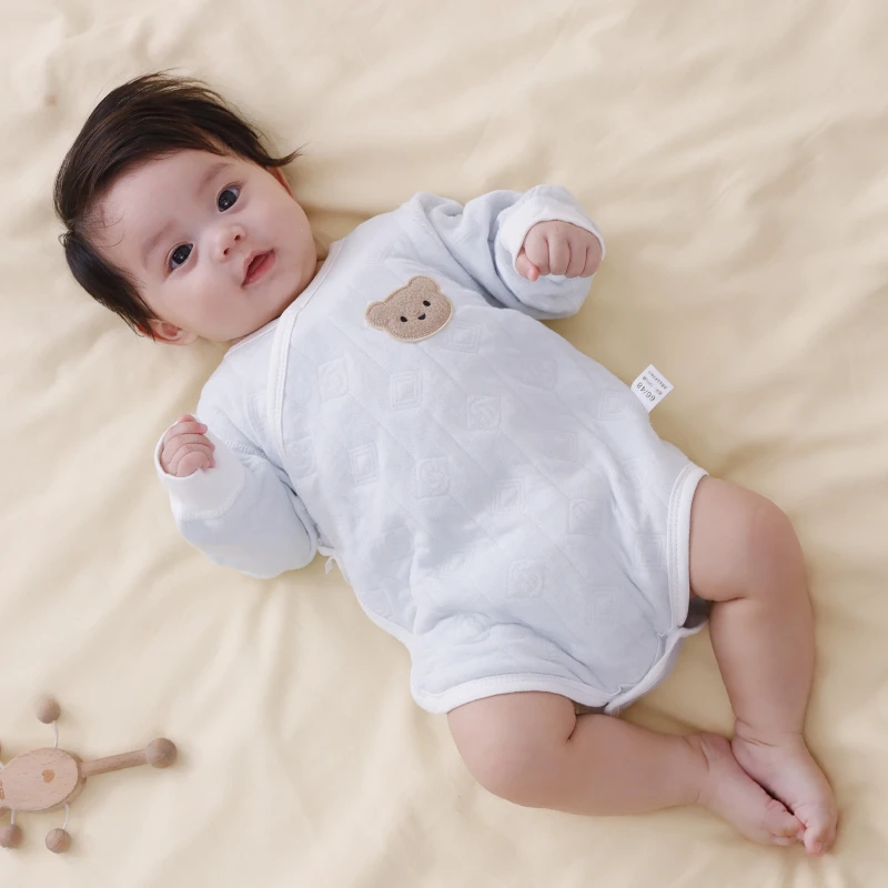 婴儿连体衣纯棉春秋冬保暖包屁衣初生宝宝三角哈衣爬服新生儿衣服