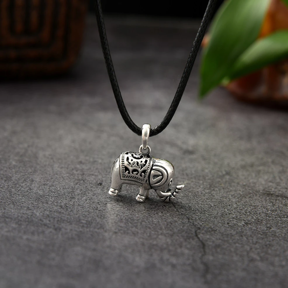 吊坠足银 （杨）990银吉象吊坠配皮绳（备注身高体重，搭配合皮绳）