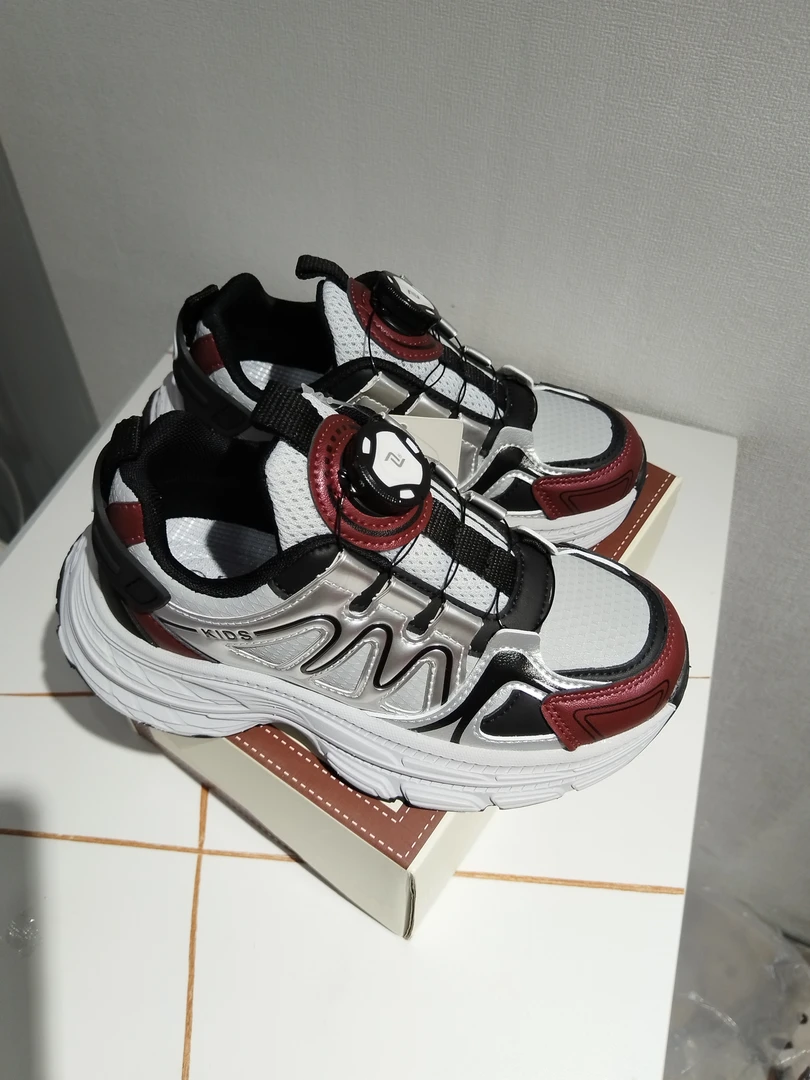 儿童运动鞋男女童低帮潮流防滑休闲鞋旋钮扣主播给编码＋扣号