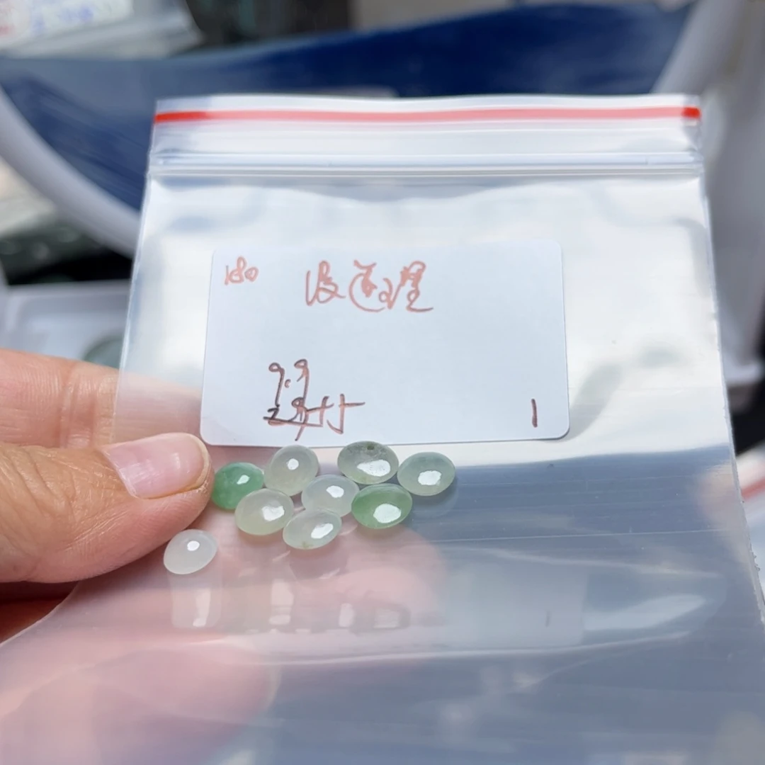 翡翠颈饰未镶嵌没*理不