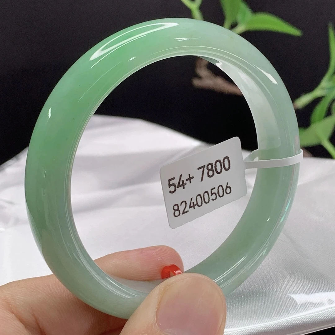 天然缅甸翡翠手镯A货 54+正圈 82400506