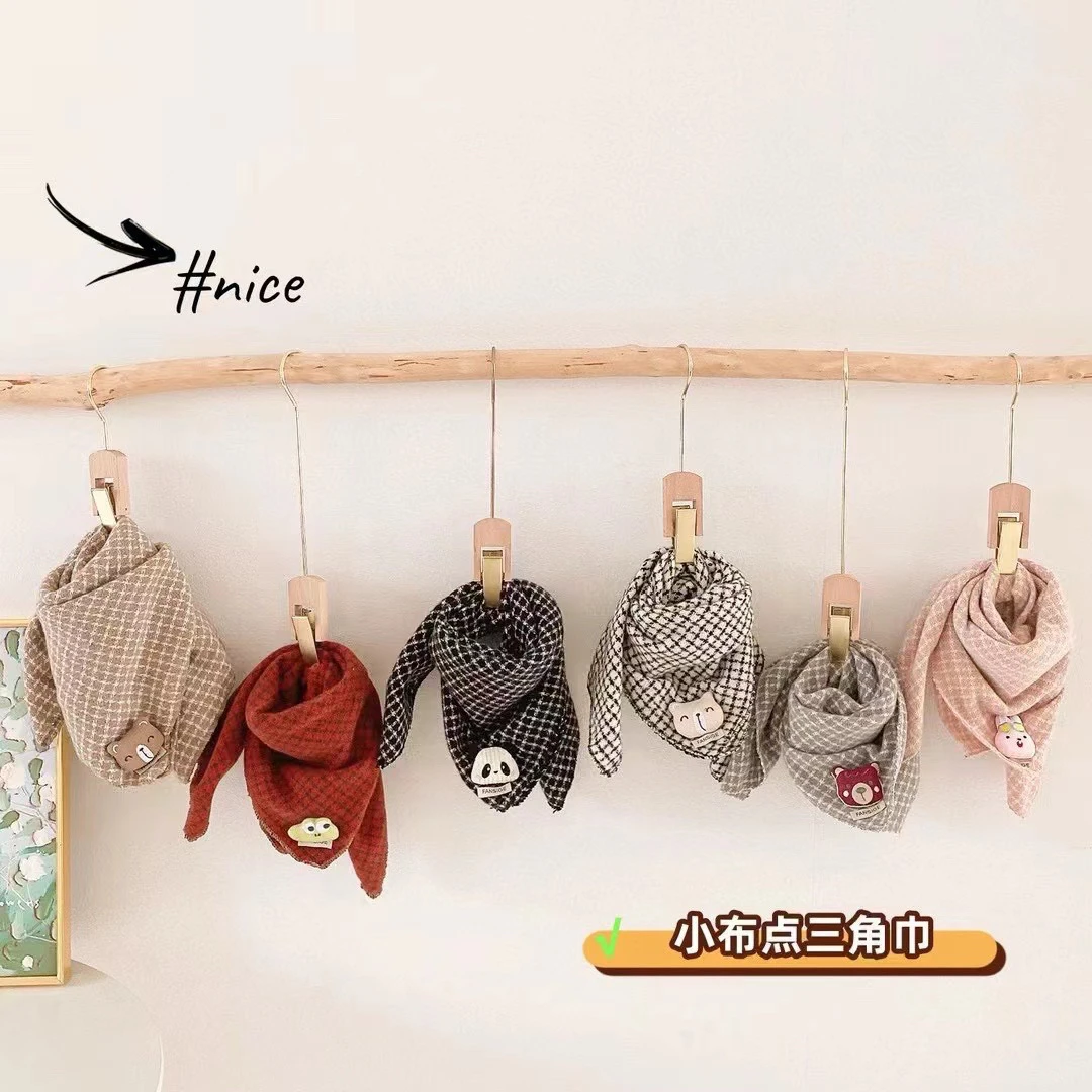 宝宝围巾可爱卡通球球百搭儿童三角巾男女童冬季保暖围脖防寒