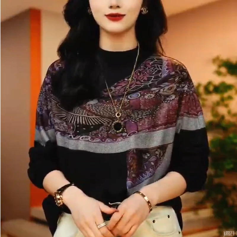 显瘦显高季长袖新款上衣秋百搭白减龄时尚气质印花圆领端宽松女