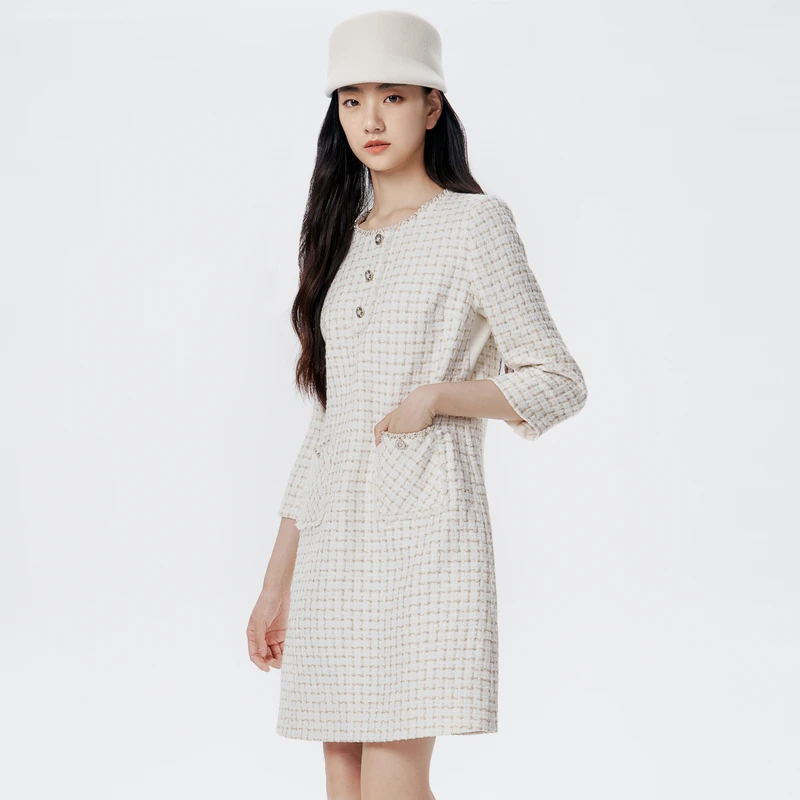 【粉丝专享】BuouBuou商场同款舒适圆领钉珠小香风连衣裙女BKGG469