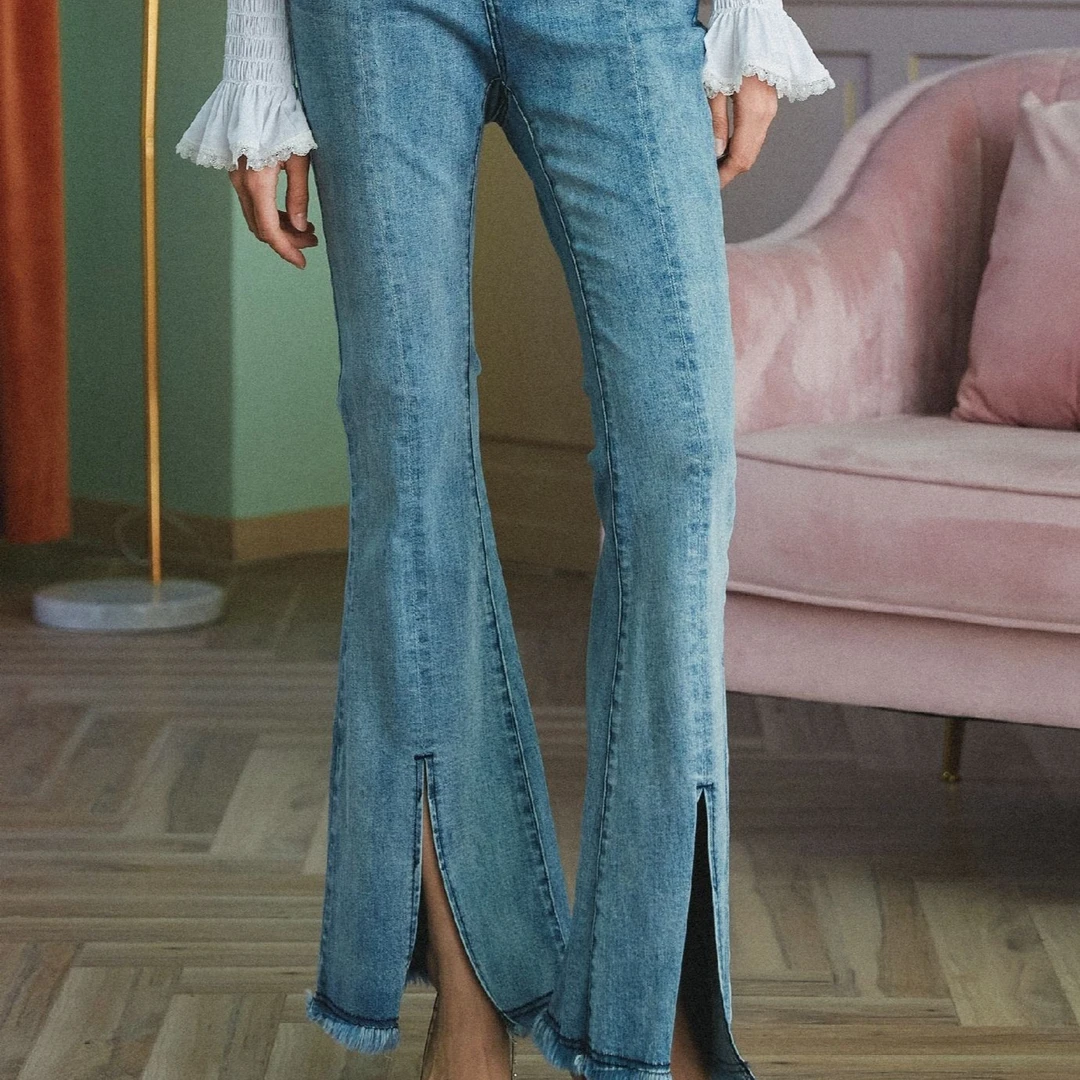 YDNalways衣迪尼时装品牌设计款时尚中高腰弹力微喇开叉牛仔裤