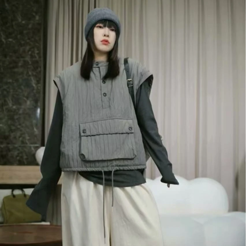 infobyfive福利新款扣子抽绳口袋羽绒马夹马甲2DJ2810