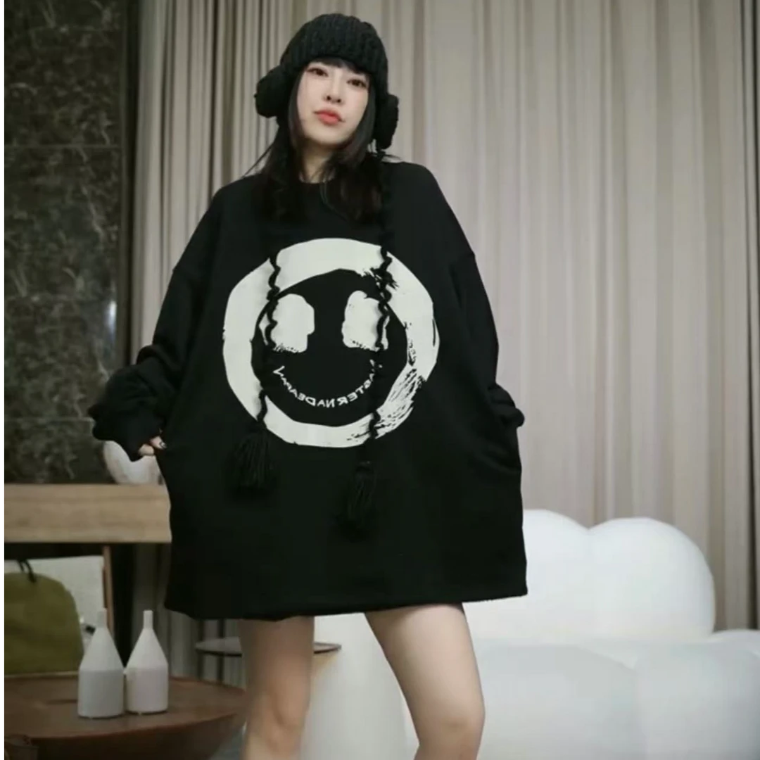 infobyfive2025秋冬新款长袖圆领印花小鬼头大版宽松卫衣2DJ0503