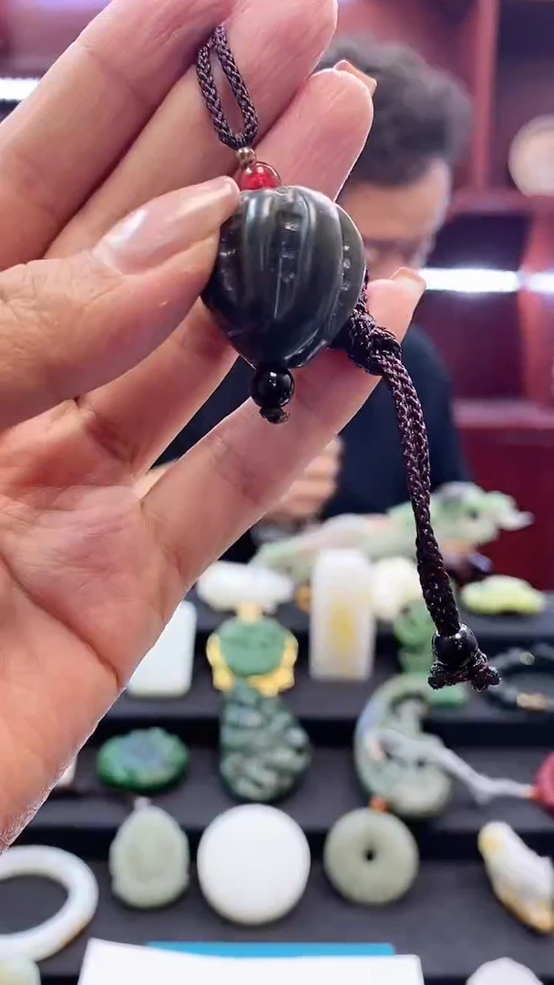 【闪购商品】和田玉挂件未镶嵌1