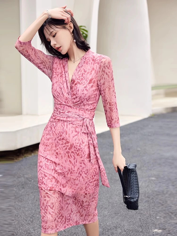 幸运红裹身裙气质收腰显瘦法式显身材夏季碎花时尚性感时尚连衣裙