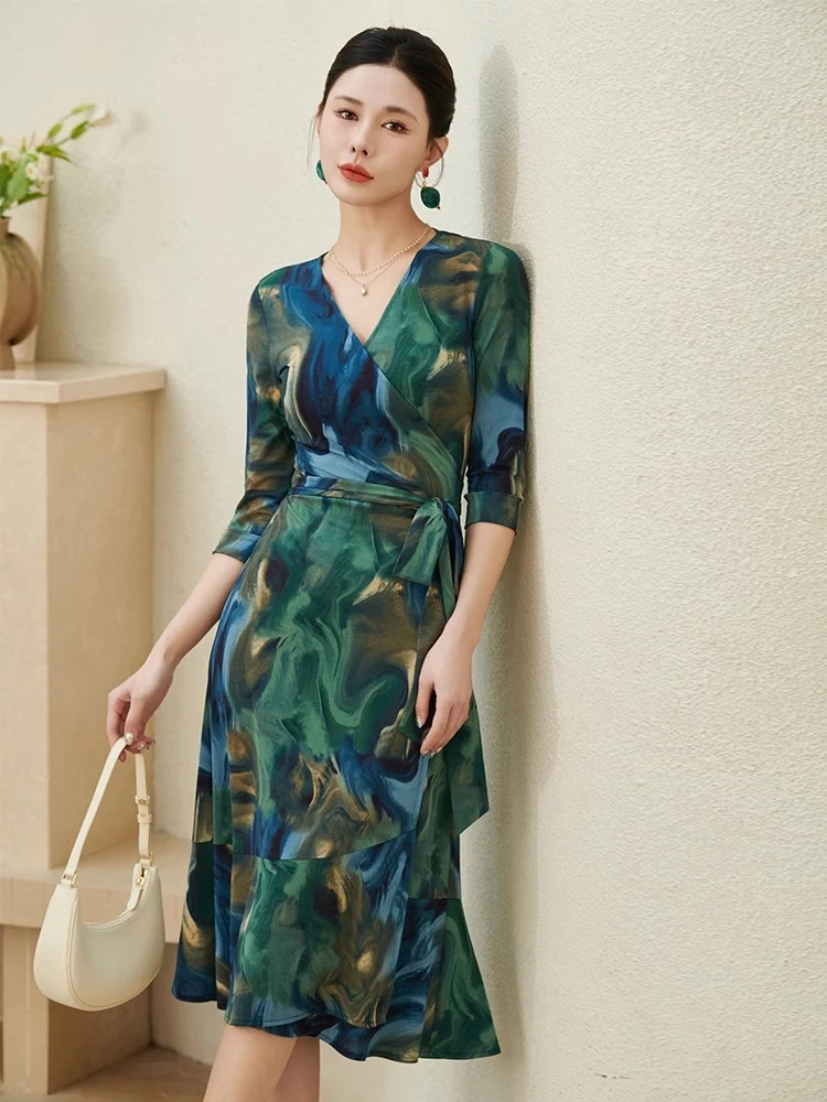 |油画晕染|印花裹身裙女新款法式显瘦高端精致复古绿色夏季连衣裙