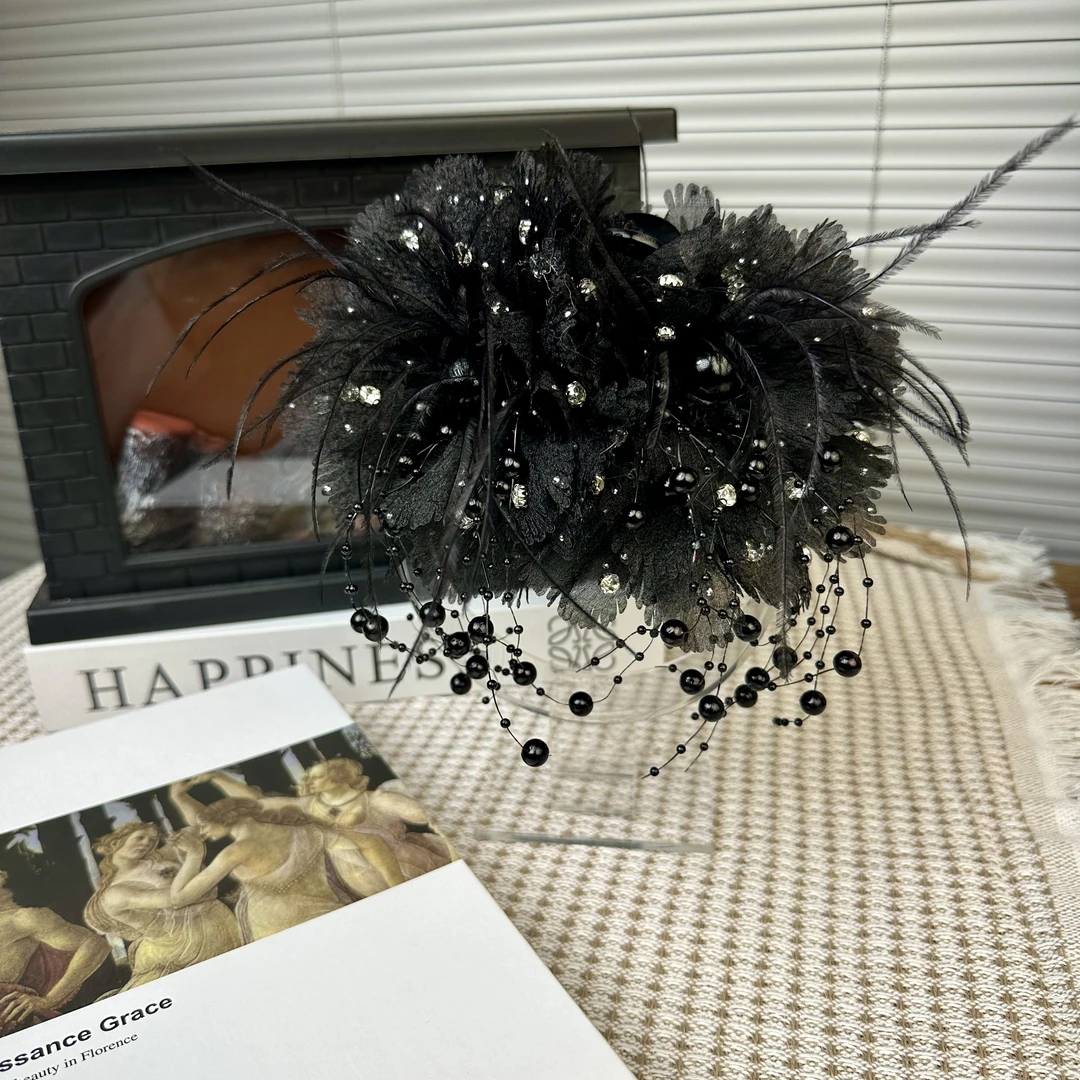 2024秋冬新款流苏鲨鱼夹毛毛超仙抓夹时尚气质百搭增发量女