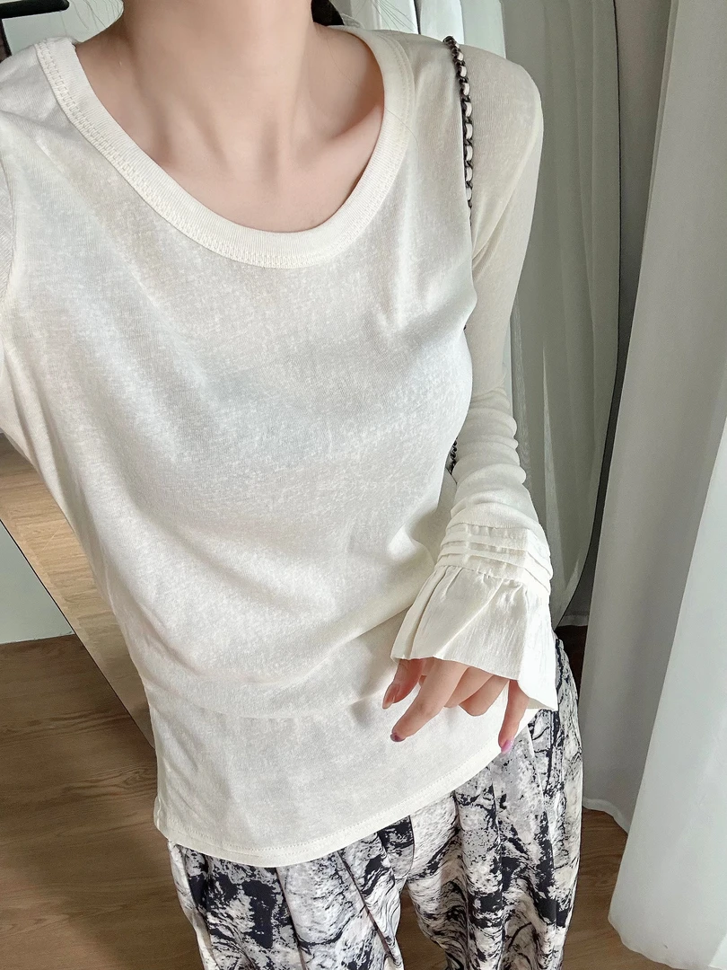 秋款微喇叭袖褶皱花边蕾丝拼接T恤打底衫女木耳边袖口白色小衫