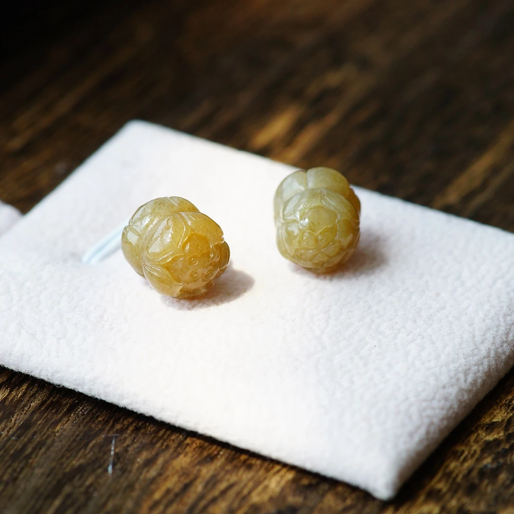 和田玉麻糖料并蒂莲配件多样性发货其中之一