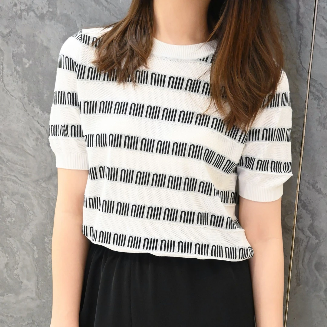 夏季圆领黑白条纹显瘦针织衫
