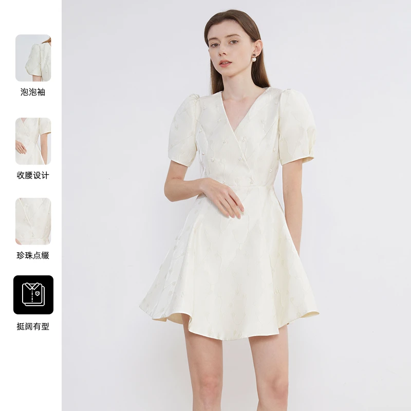 【爱粉专属】Caroline新款甜美V领白色设计感泡泡袖连衣裙ECRDAB53