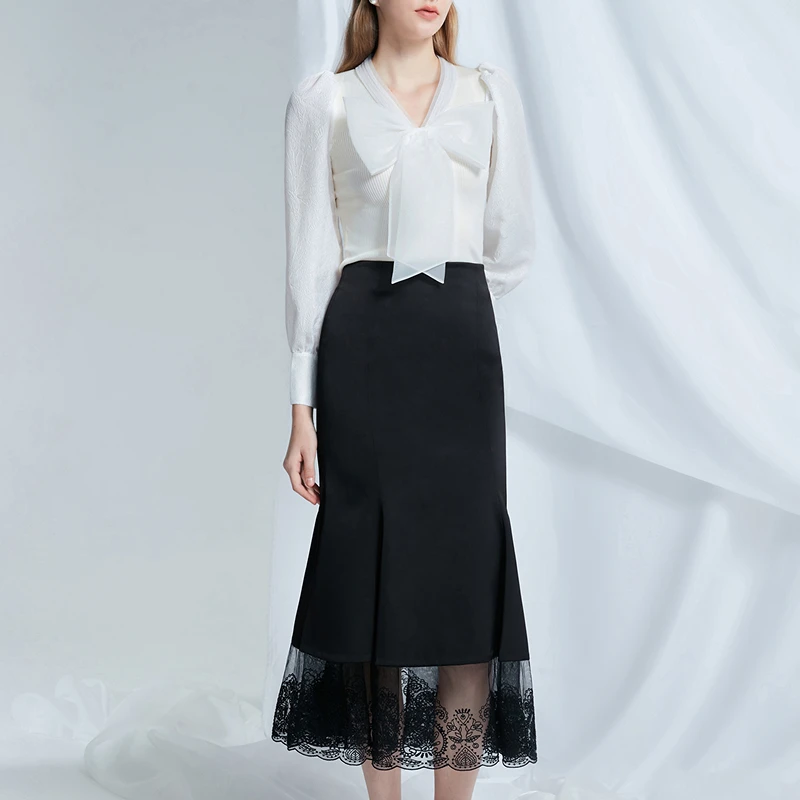 CAROLINE卡洛琳秋季新款蝴蝶结优雅拼接毛针织衫ECRDDA28-A