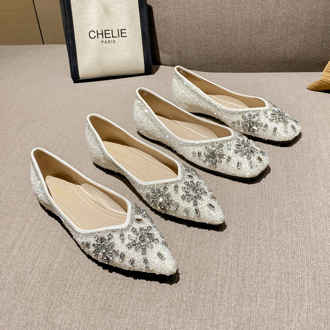 2024新款闪闪水钻尖头平底鞋子内增高浅口方头单鞋女软皮百搭女鞋