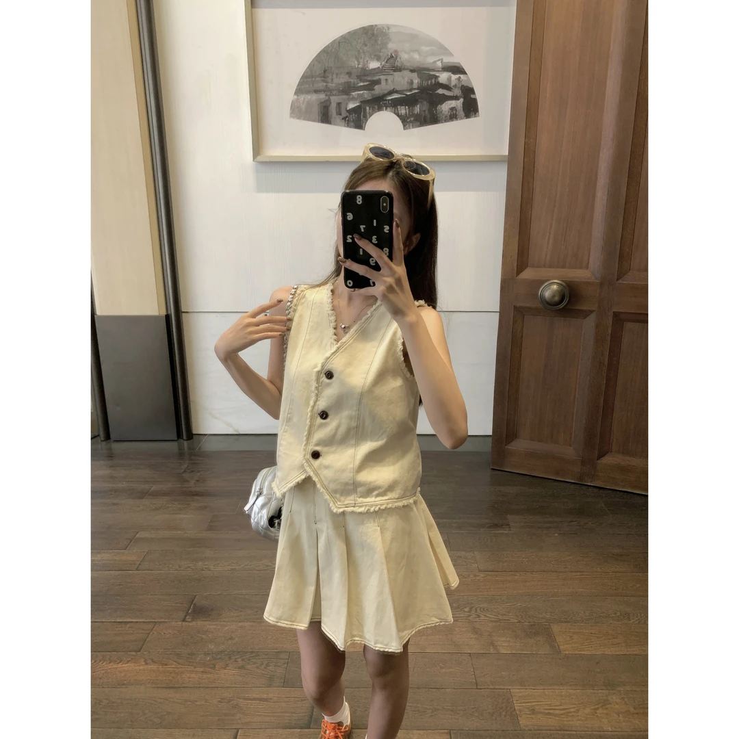 【YILING】夏季马甲无袖背心搭配法式小短裙套装3034