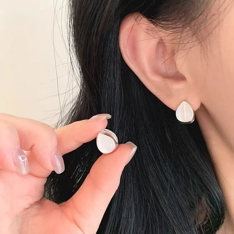 合金耳饰 白月浮耳圈轻奢高级水滴耳环轻奢气质设计感耳饰女P209