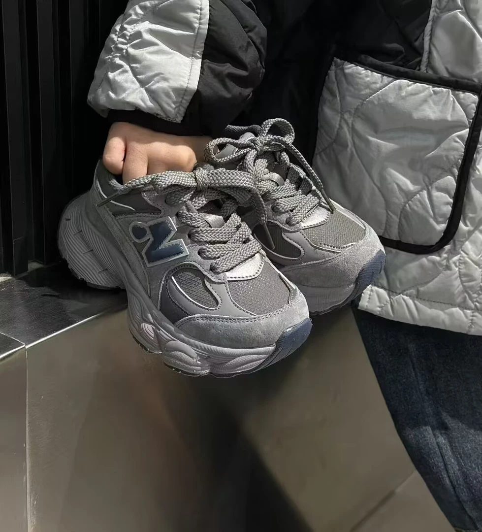 249931 儿童运动鞋超轻老爹鞋春秋款四季单鞋男童透气真皮女童鞋