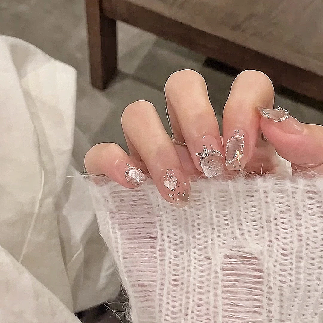 【昆仑煮雪】高级感轻奢纯手工穿戴甲带钻手绘不规则猫眼高颜值美甲