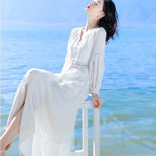 白色连衣裙法式超仙高端蕾丝长裙旅行拍照仙女裙大理白色沙滩裙