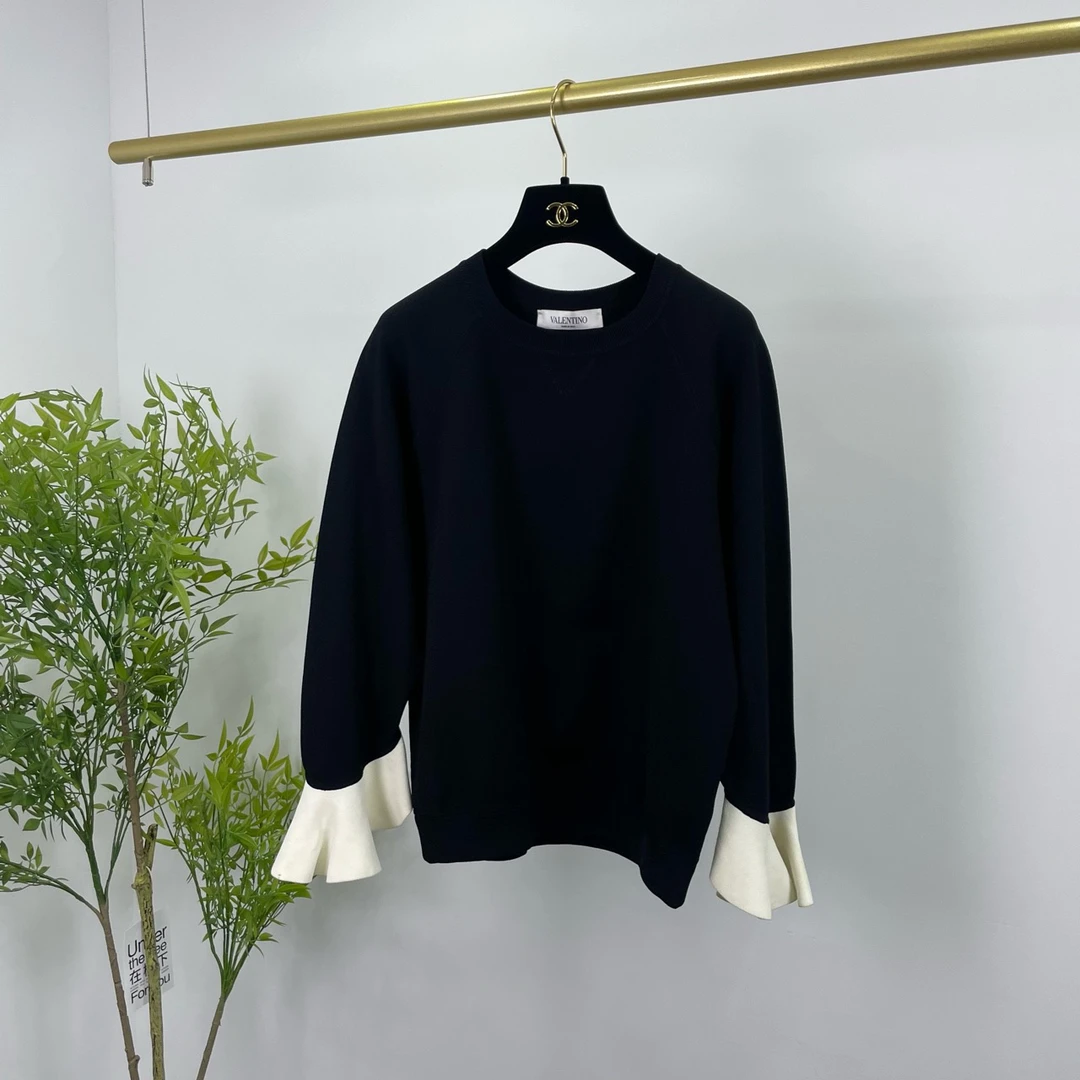 Valentino 华伦天奴 荷叶袖针织卫衣 L码/98新/无配件 YM0990