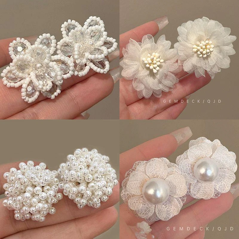 铁合金耳饰 超仙白色雪纺网纱花朵耳钉女2024年新款高级感耳环小