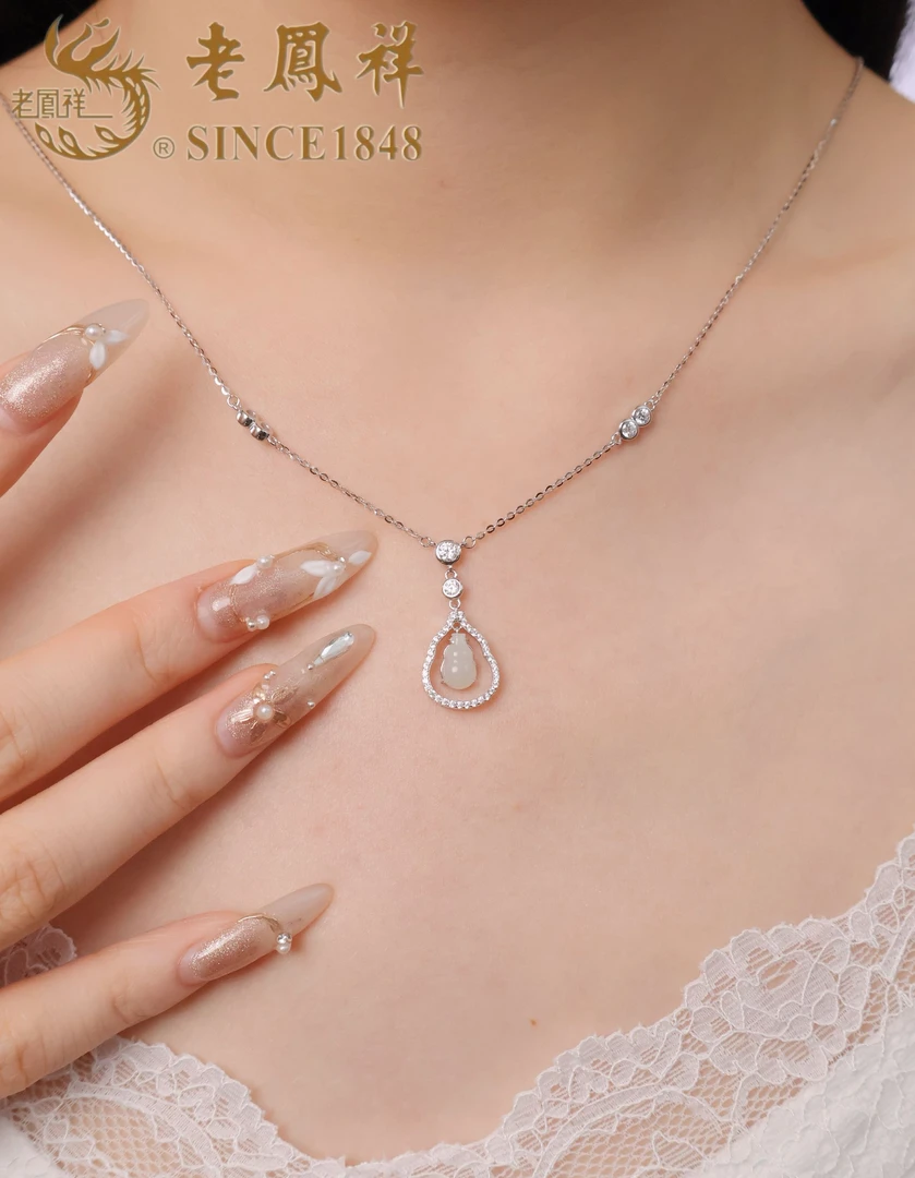 【老鳯祥】灵动葫芦项链NH40531R