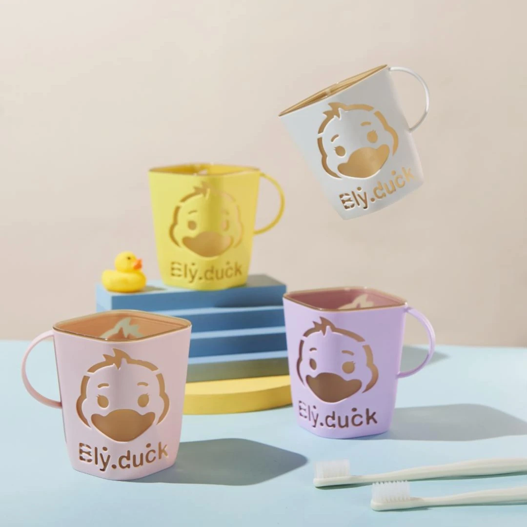 【超值四个装】小黄鸭造型漱口杯家用洗漱杯刷牙杯双层加厚漱口杯